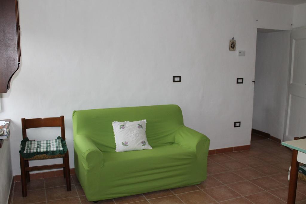 B&B Il Poggetto Serra SantʼAbbondio Rum bild