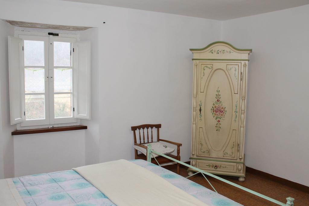 B&B Il Poggetto Serra SantʼAbbondio Rum bild